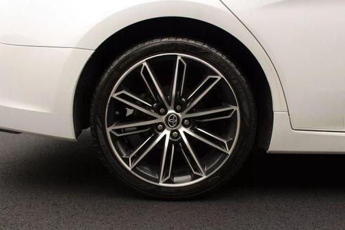 2019 Toyota Avalon XLE Touring