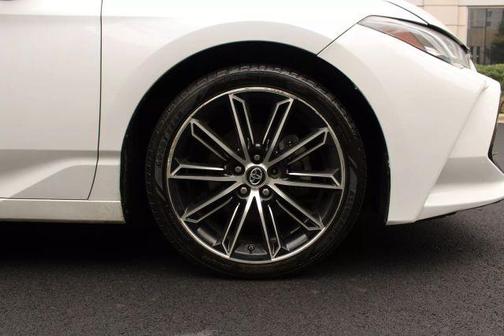 2019 Toyota Avalon XLE Touring