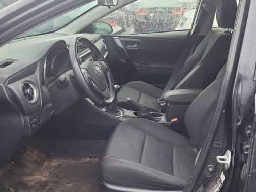 2017 Toyota Corolla iM Base