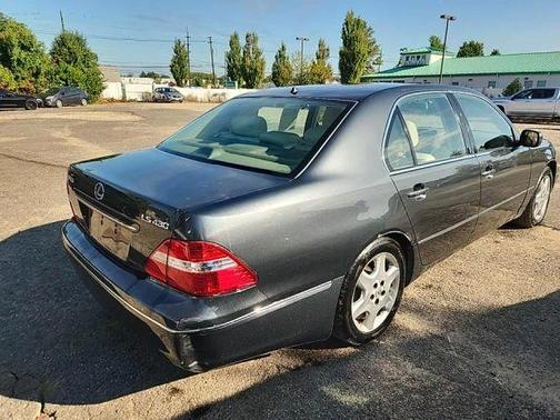 2004 Lexus LS 430 