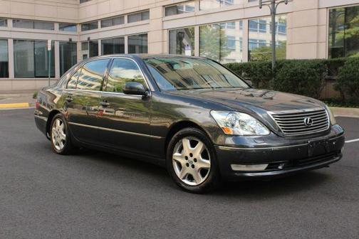 2004 Lexus LS 430 