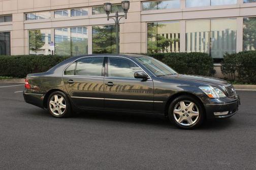 2004 Lexus LS 430 