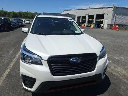 Crystal White Pearl 2019 Subaru Forester Sport