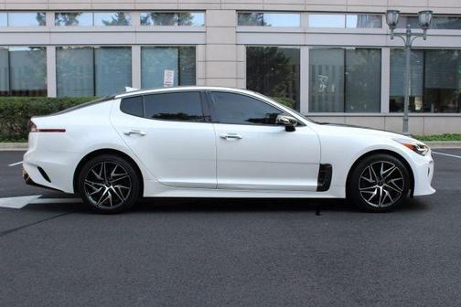 2022 Kia Stinger GT-Line