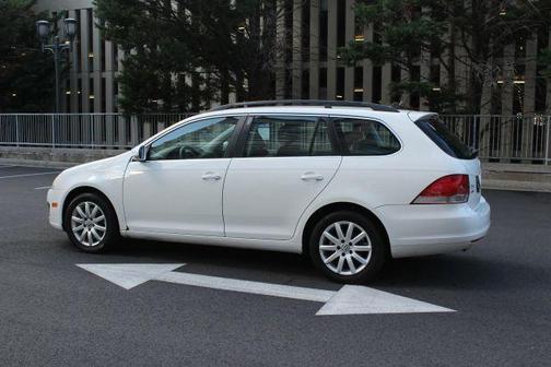 2009 Volkswagen Jetta 2.0 TDI SportWagen
