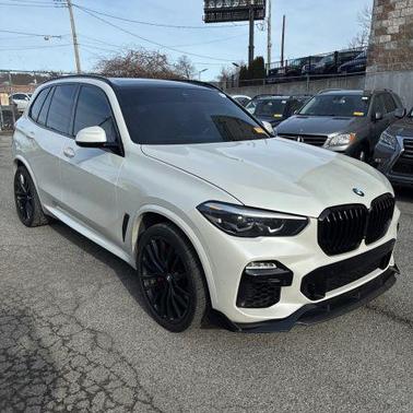 2021 BMW X5 M50i