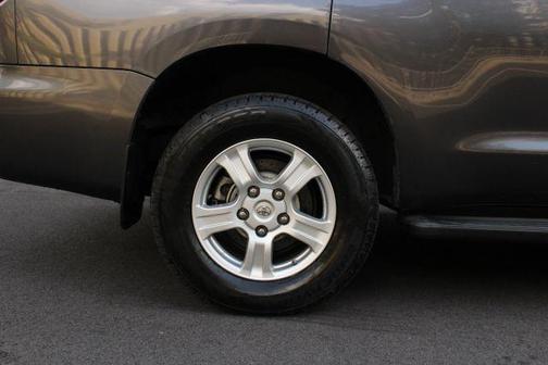 2015 Toyota Sequoia SR5