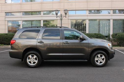 2015 Toyota Sequoia SR5
