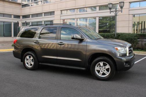 2015 Toyota Sequoia SR5
