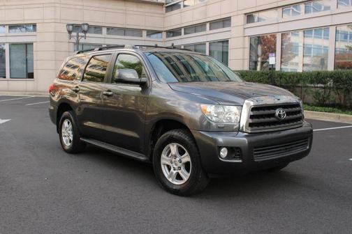 2015 Toyota Sequoia SR5