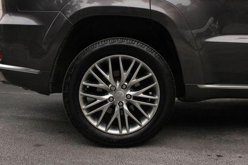 2017 Jeep Grand Cherokee Summit