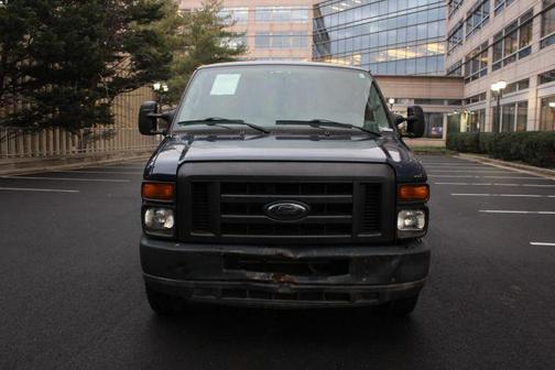 2013 Ford E350 Super Duty Base