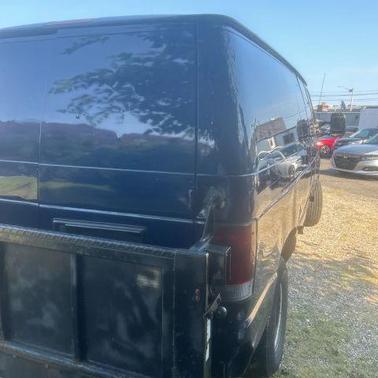 2013 Ford E350 Super Duty Base