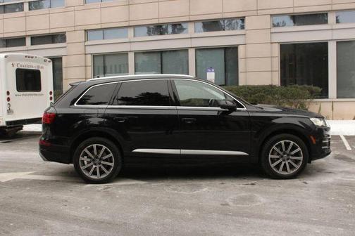 2019 Audi Q7 45 Premium Plus