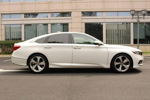 2018 Honda Accord Touring 2.0T