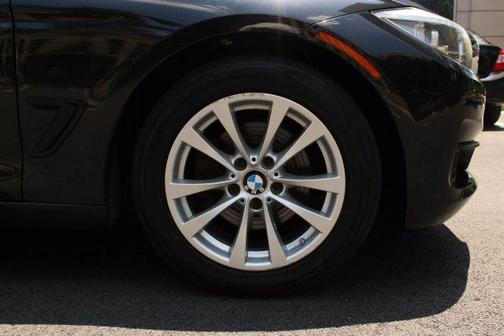 2018 BMW 330 Gran Turismo i xDrive