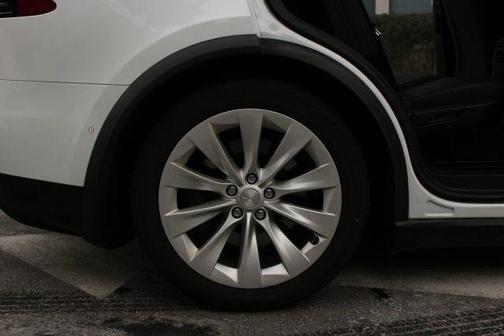 2020 Tesla Model X Long Range