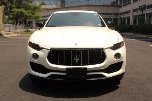 2017 Maserati Levante Base