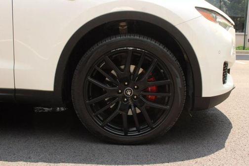 2017 Maserati Levante Base