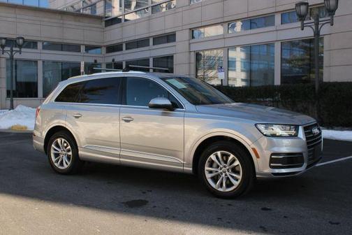 2019 Audi Q7 55 Premium Plus