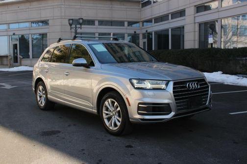 2019 Audi Q7 55 Premium Plus