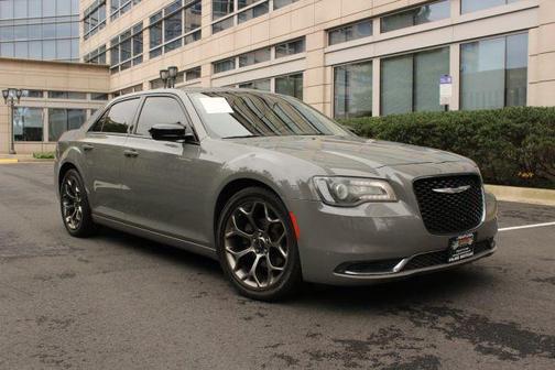 2018 Chrysler 300 Touring