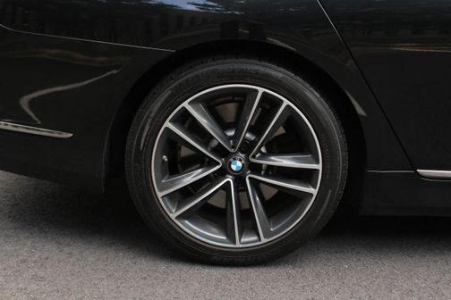 2020 BMW 750 i xDrive