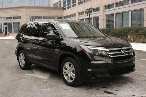2016 Honda Pilot LX