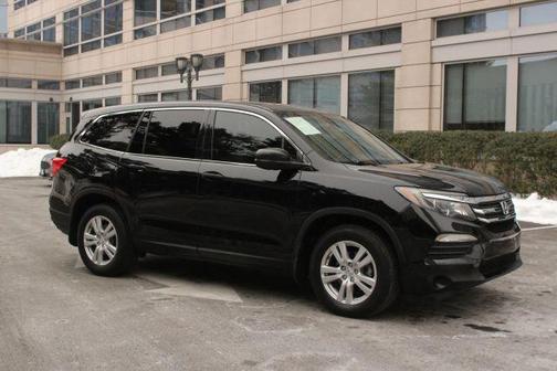 2016 Honda Pilot LX