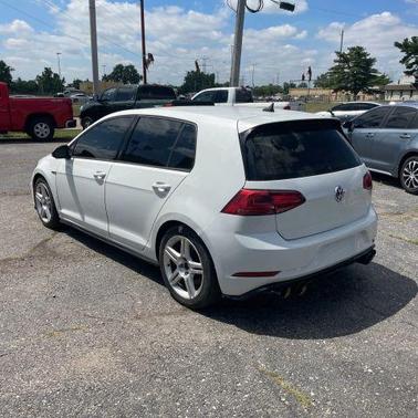 2018 Volkswagen Golf R 2.0T w/DCC & Navigation