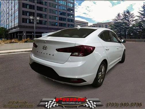 2019 Hyundai ELANTRA SEL