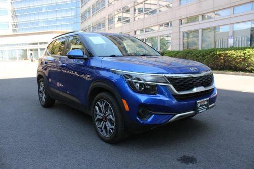 Blue 2021 Kia Seltos S