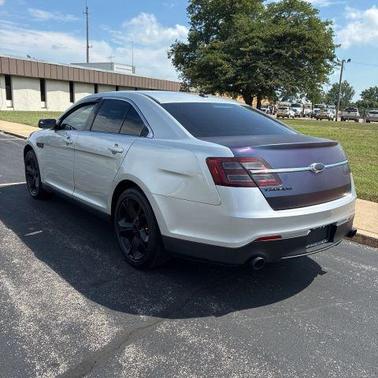 2016 Ford Taurus SE