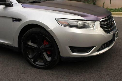 2016 Ford Taurus SE
