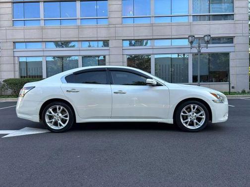 2013 Nissan Maxima SV