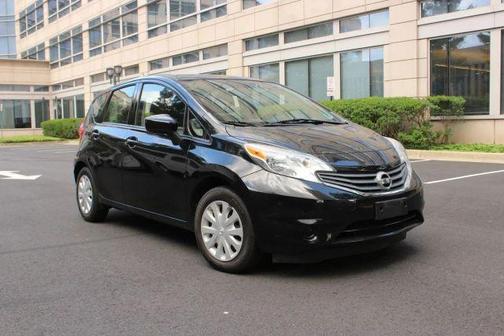 Black 2016 Nissan Versa Note SV