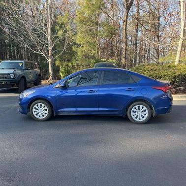 2022 Hyundai Accent SE