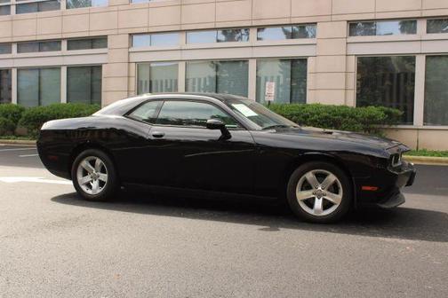 2012 Dodge Challenger SXT