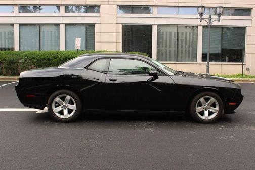 2012 Dodge Challenger SXT