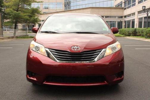2013 Toyota Sienna LE
