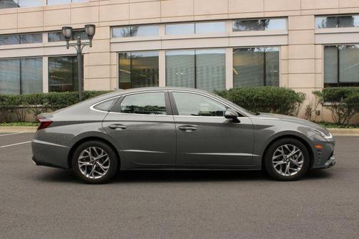 2021 Hyundai SONATA SEL