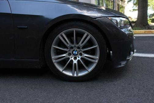 Gray 2007 BMW 328 i