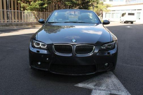 Gray 2007 BMW 328 i