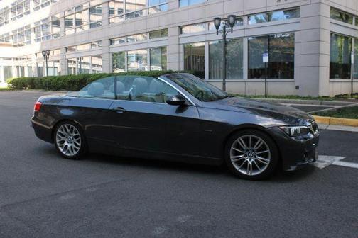 Gray 2007 BMW 328 i