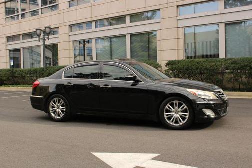 2013 Hyundai Genesis 3.8