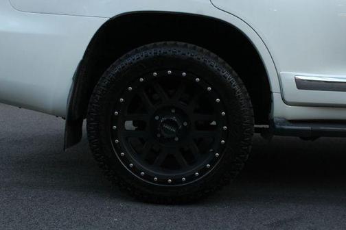 2013 Toyota Land Cruiser V8