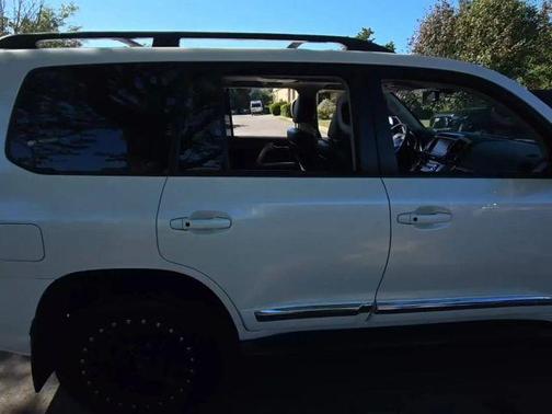 2013 Toyota Land Cruiser V8