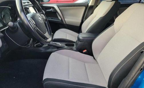 2016 Toyota RAV4 Hybrid XLE