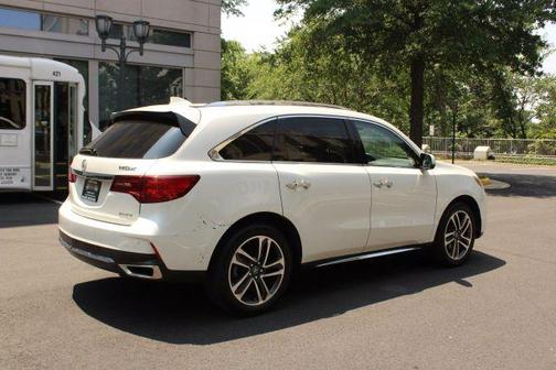 2017 Acura MDX 3.5L w/Advance Package