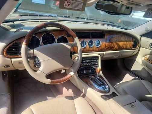 2005 Jaguar XK8 XK8
